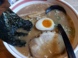 �݉�